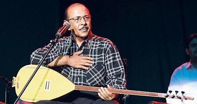 O da cevap verirken 'o konulara girmeyelim' diyor. Yani arkada, istediyse istedi de istemediyse istemedi de. Byle yapp bizi zan altnda brakmaya alyorlar." yantn vermiti.