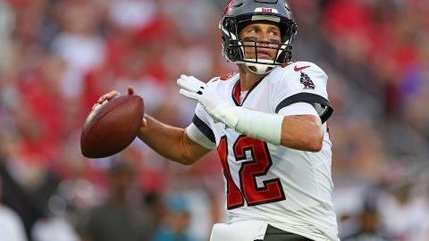 4- TOM BRADY    Futbol yldz Tom Braddy, 4 milyon 61 bin kere aratlarak listede 4. sraya yerleti.