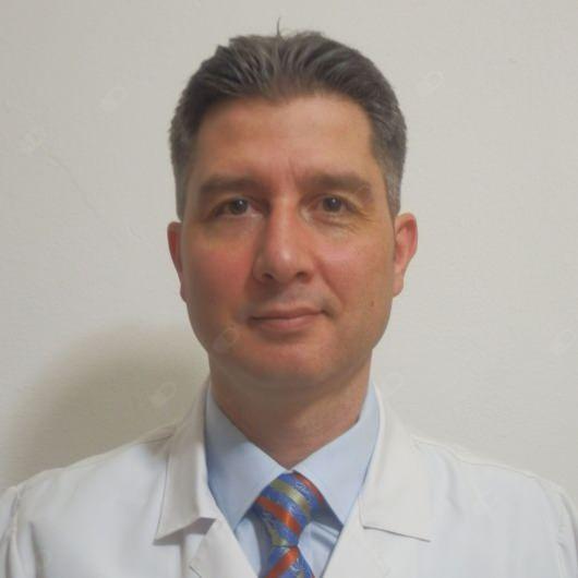 PROF. DR. MER KARAKO INFLUENZA VRS HAKKINDA AIKLAMA YAPTI!    nfluenza virsnn belirtileri hakknda bilgi veren Glhane Eitim ve Aratrma Hastanesi KBB Uzman Prof. Dr. mer Karako, "nfluenza virs ate, burun aknts, krgnlk,ba ars ikayetleri ile baladndan bazen karn ars, bulant, kusma, ishalin de elik ediyor." ifadelerini kulland.