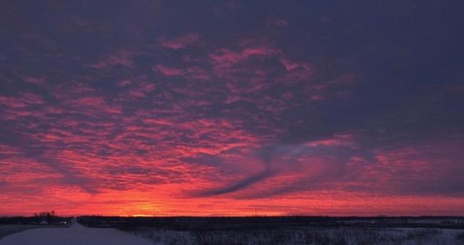 Gnler ne zaman uzamaya balyor? K gndnm yaklayor... - 2  KI GNDNM NE ZAMAN?      K gndnm, (yaklak 21 Aralk), gne nlarnn Olak Dnencesi'ne dik geldii an. Kuzey yarmkrede gnler uzamaya, gney yarmkrede ksalmaya balar.