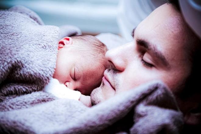 RYADA D DKLMES  <br>    Dnya genelinde ylanlardan sonra en ok grlen ryalar ise dilerin dklmesiyle ilgiliydi.Bulgulara gre, BK de dahil olmak zere Bat Avrupa'nn nemli bir ksmnda, Birleik Arap Emirlikleri ve Kuzey Amerika'da en ok "ryada dilerin dklmesi" gibi ifadeler aratrlyor.