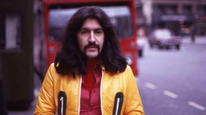 1954'te ortaokula gei snavna girerken nfus mdrlne gidip 'Tosun Yusuf' ismini kartmlar."