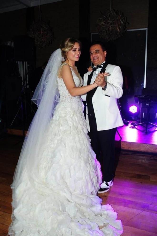 EROL KSE - FULDEN KSE FT    Erol Kse'nin am olduu boanma davas  yl sonunda Erol Kse ve Fulden Kse'nin boanmasna karar verdi.