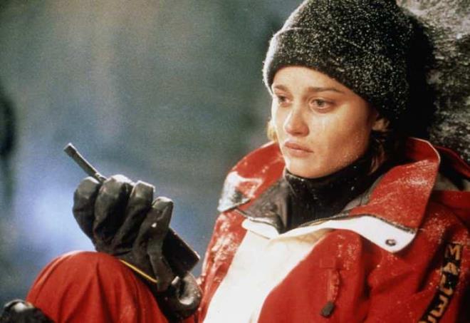 Babalarn daclk yaparken kaybeden kardelerden Annie babasna daha yakn hissetmek iin daclk konusunda uzman olur. Peter ise daha farkl bir yol izleyerek fotoraf olmaya karar verir.