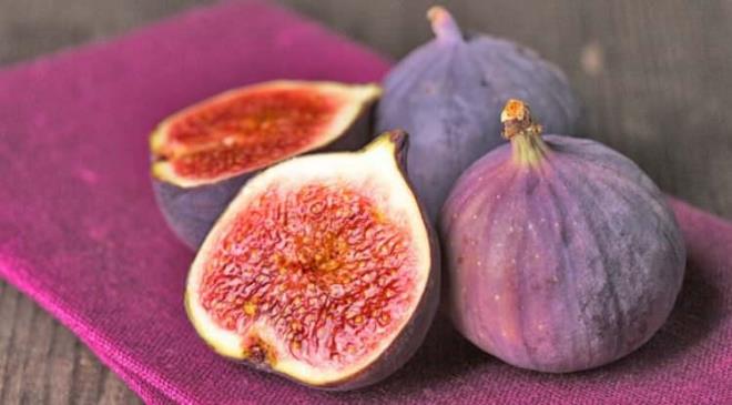 GNDE 7 ZEYTN 1 KURU NCR TKETMENN DER FAYDALARI  <br>  - Bu beslenme ekli, sindirimi kolaylatrr,  <br>  - Ayn zamanda kalp salna iyi gelir.  <br>  - Kan dolamnn dzenlenmesini salamann yan sra kan yapc zellii de bulunmaktadr.