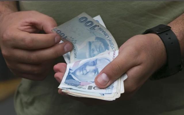 Ylbandan itibaren, toplam inaat alan 5 bin metrekareden byk tm binalarn kulland enerjinin en az yzde 5'inin gne enerjisi paneli, rzgar enerjisi, s pompas gibi yenilenebilir enerji kaynaklarndan karlanmas gerekecek.