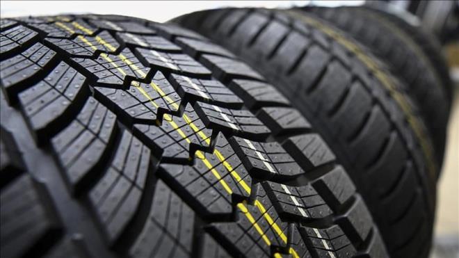 Ortalama bir k lastii 1500 liraya satlyor. Eer dnyaca nl markalardan biri tercih edilecekse, tek lastiin fiyat 3 bin liray geiyor.