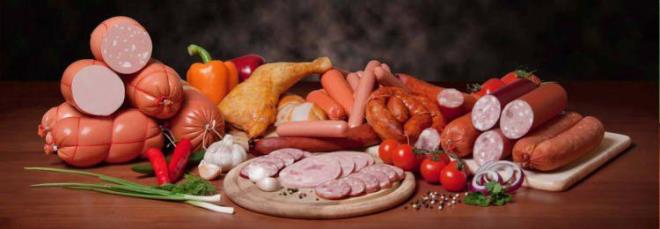 ��LENM�� ETLER    ��lenmi� et, etin daha uzun soluklu saklanmas� i�in i�erisine nirtatlar ve baz� kimyasal maddeler eklenmesi sonucu meydana gelir. ��lenmi� et t�ketmek sa�l�k a��s�ndan olduk�a zararl�d�r.