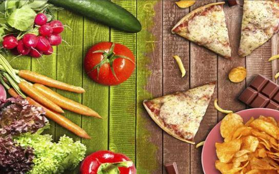 Sa�l�kl� beslenme; hayat �artlar�n�n de�i�mesi, do�al besinlerden uzakla�ma, tar�mdaki maliyetlerin giderek y�kselmesi gibi bir�ok etken bizi sa�l�kl� beslenmekten uzakla�t�rd�. Hal b�yle olurken d�nya �zerinde sa�l�ks�z beslenme oran� h�zl� bir �ekilde art�� g�sterdi.