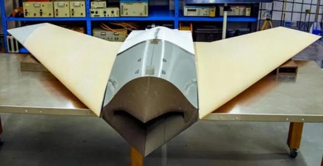 ASELSAN Y�netim Kurulu Ba�kan� ve Genel M�d�r� Haluk G�rg�n, AA muhabirine, radar so�urucu teknolojiler ve d���k g�r�n�rl�k konusunda yapt�klar� �al��malara ili�kin a��klamalarda bulundu.