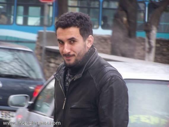 Instagram hesabn aktif kullanan oyuncu, ailesi ve kendisi hakknda kareler paylamakta.