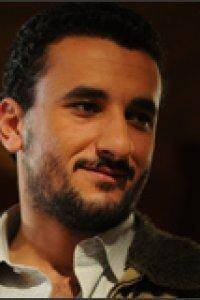 Kurtlar Vadisini'nin balama haberleriyle birlikte merak konusu olan oyuncu, arama motorunda aratlmaya baland.