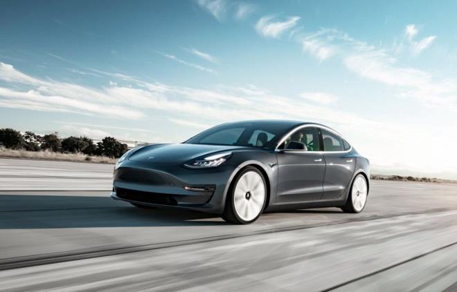 TESLA MODEL 3 - 0.23