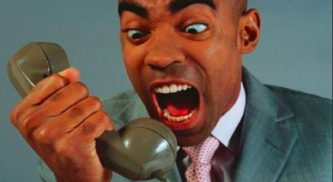 Telefon, 1980'li yllarn bandan beri iletiim kurma arac olarak hayatmza girdi. Fakat gndelik hayat kolaylatran telefon, ksa zamanda iletiim arac olmaktan kt.