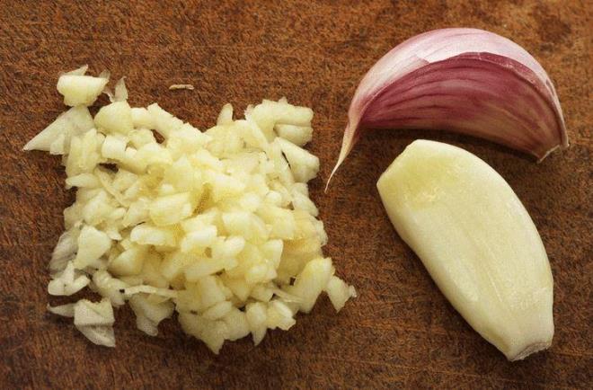 Sarmsan bu vitaminlerinden yararlanmak iin beslenme uzmanlar, sarmsan kullan hakknda bilgi verdi.