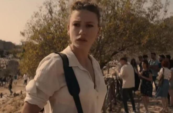 Senaristliini Pnar Bulut'un yapt, ynetmen koltuundaysa Umut Turagay'n oturduu dizi en ok zgn olmamas sebebiyle beenilmedi.