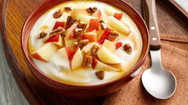 ELMA    Her ne kadar meyve olsa da dilimleyerek bir nnzde yer verebilirsiniz.