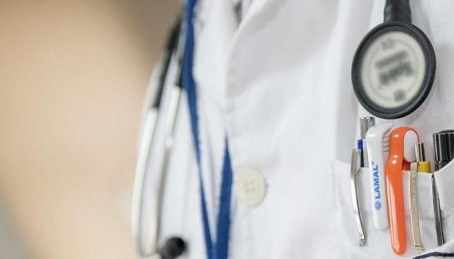 KANSERN LK BELRTLER NELERDR?    Tedavi edilmeyen ya da tedavi sreci geikmi kanser hastal lmcldr. Erken tehisi kolaylatracak belirtiler Dnya Salk rgt tarafndan akland.