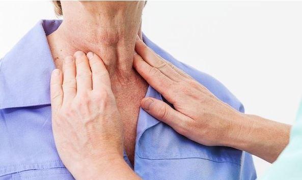 Lenf bezlerinizde bir ilik fark ettiyseniz ve yutkunmakta zorlanyorsanz...