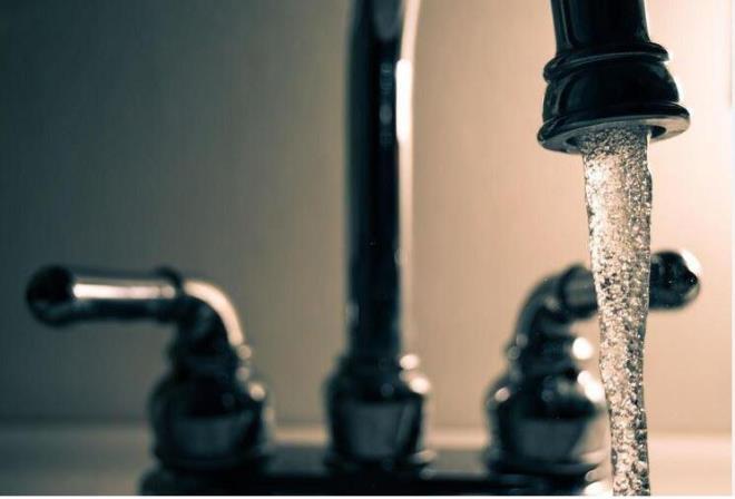 "Gz grecek, sinir sistemini rahatlatacak. Aklnza ne gelirse. i mineral dolu tuzlu su olmas tm hcrelerimize yararl. Onun dnda da yzde 20 orannda hayvansal protein, bunun yannda da yzde 19,9 orannda hayvansal ya olacak. Bunlar dengeli olarak vcuda arz edildii zaman hcrelerin toparland grlecek" dedi.