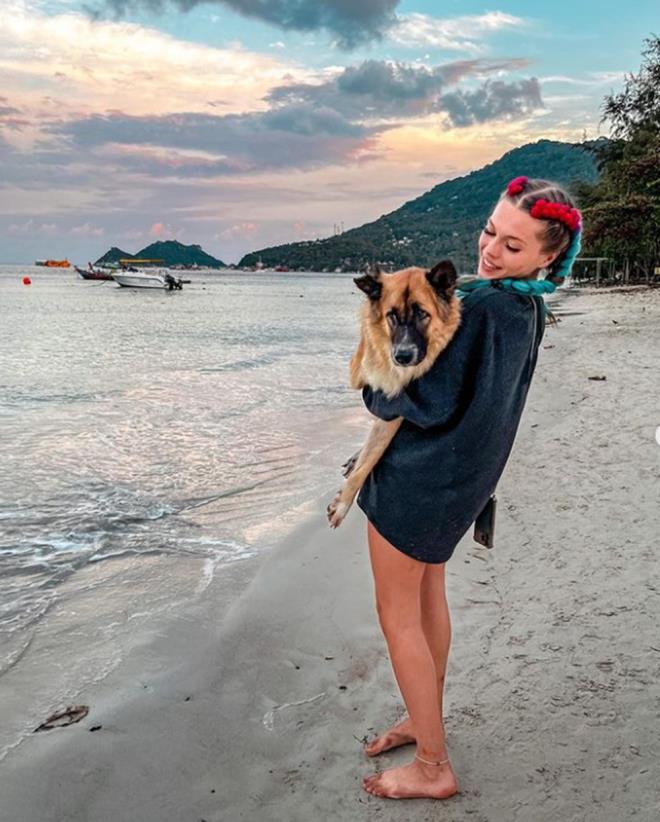 Bununla birlikte de Loch ,?Bu gen kadn yl sonunda hayatna son vereceini aklad. Ama.bu tarih kesinlikle benden gelmiyor. Onunla tanmay dnmeden nce ok daha fazla bilgiye ihtiyacm var.? ifadelerini kulland.