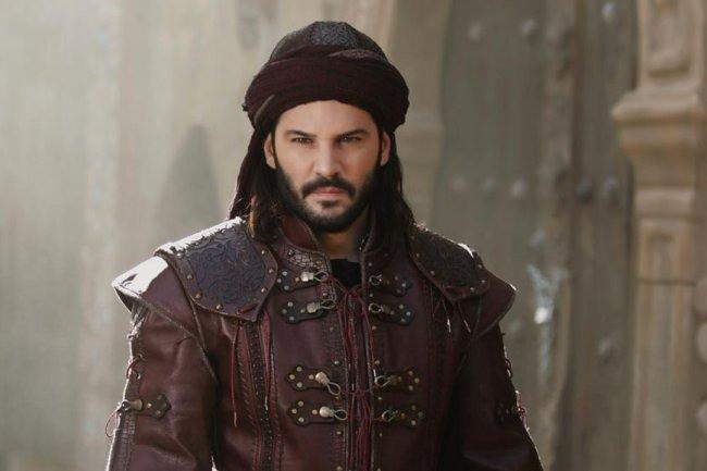 imdilerde Kaptan- Derya Barbaros Hayreddin Paa'nn yaad dnemleri konu edinen Barbaros Hayreddin Sultann Ferman dizisiyle ekranlarda frtna estiren nl oyuncudan sevenlerini endielendiren bir haber geldi.