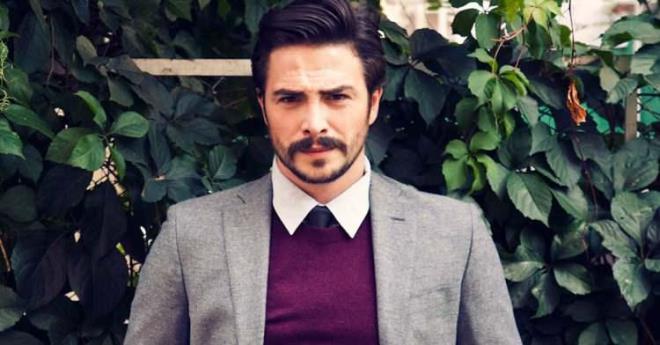 Operasyondan sonra Ahmet Kural'n salk durumu hakknda bilgi veren hastane ynetimi, nl oyuncunun durumunun iyi olduunu ve normal odaya alndn kaydetti.