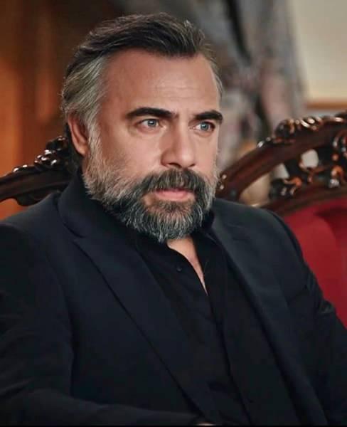 Sosyal medyay aktif kullanan nl aktr, son olarak adna alan sahte tiktok hesabndan depremzedeler iin yardm toplandn rendi.