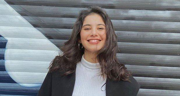 HELN KANDEMR    Doduun Ev Kaderindir, Hakan Muhafz, Tozluyaka, Azizler, Kat Ev ve son olarak Duy Beni gibi dizilerde yer alan ve baarl performansyla adndan sklkla bahsettirmeyi baaran 18 yandaki oyuncu Helin Kandemir'in, filmde Nihal Ziyagil olarak yer alaca aklanmt.