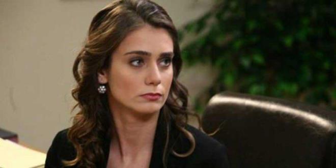 Oyuncunun aklamas "lkeyi terk edecek mi?" sorularn beraberinde getirdi.