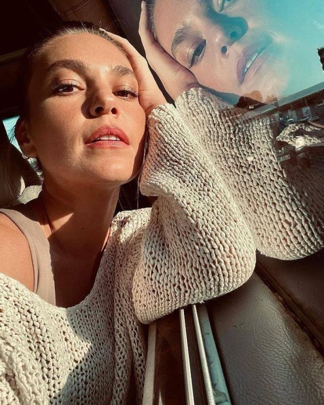 Yalnzca tiyatro odakl almalarda yer alacan aklayan Enver, daha ocuunu kucana almadan yksek cretli bir reklam anlamasyla dikkatleri zerine ekti.