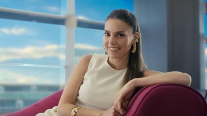 Her dnem yksek cretli reklam teklifleri alan Enver bu kez anne aday olarak bir projede yer alacak.