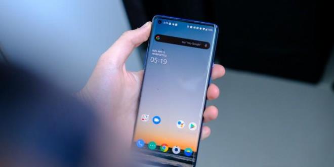 BANKA HESABINIZI BOALTABLRLER    Google Play?in virs tarama yazlmdan gemeyi baaran bu uygulamalarn cihazlara Joker, Autolycos ve Harly virsn bulatrd ortaya kt. Bu virsler yznden zel bilgileriniz ele geirilebilir ve banka hesaplarnz boaltlabilir.