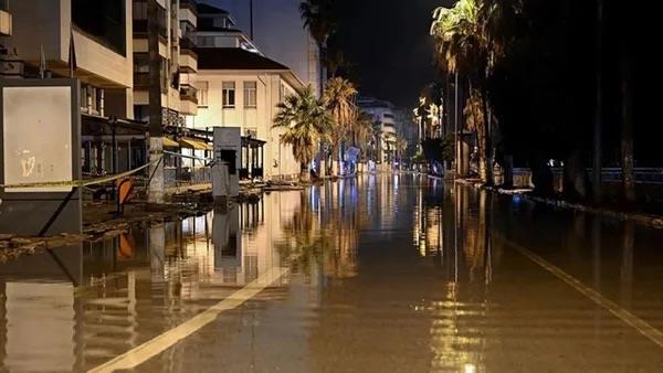 skenderun'da gece saatlerinde denizin ykselmesi sonucu Atatrk Ant Alan, Mete Aslan Bulvar ve Sahil Yolu Caddesi su ile doldu. Oluan su birikintileri nedeniyle baz ara srcleri ve yayalar trafikte ilerlemekte zorland.