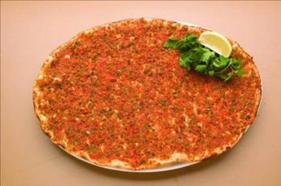 Ya ve kemik klnden lahmacun yaplyor.