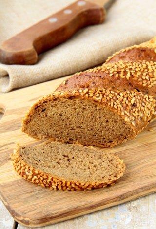 5. Tam tahll besinler     B7 vitamini ihtiva eden tam tahll gdalar salarn dklmesi ve grilemesine kar etkilidir.