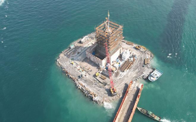 Kz Kulesi'nde sonuna yaklalan restorasyon almalar ile kulenin son hali havadan grntlendi. Kulede, aslna uygun olarak kubbenin yeniden meydana kt ve iskelede almalarn srd grld. Ayrca kulenin restorasyondan nceki fotoraflarnda ise betonunda deniz kumu ve midye kabuklarnn olduu grld.