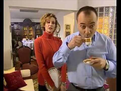 Barollerinde Necati amaz, Grkan Uygun, zg Namal ve Oktay Kaynarca gibi birbirinden baarl isimlerin yer ald Kurtlar Vadisi dizisi, zerinden yllar gemesine ramen  unutulmayan diziler arasnda yerini ald.