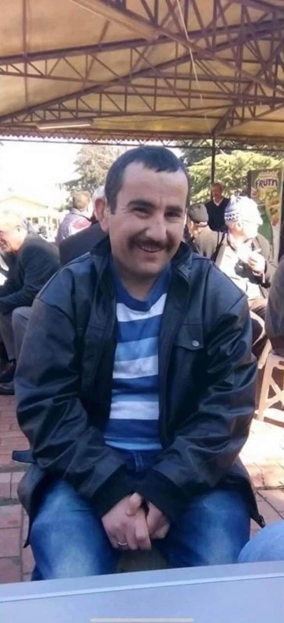 Daha sonrasnda mdahale etmeye alrken salk olduunu syleyen bir abi geldi. O devam etti o da baya bir para kartm. Ama ok fazla olduu iin nefes alamamaya devam etti ahs o arada ambulans beklerken daha arlatn grnce biz hemen apar topar araca bindirdik. Daha sonrasnda ahsn kardei geldi olay yerine ve abimle birlikte onlar hastaneye gtrdler. Tabii hastanede mdahale etmiler ama kurtulamam? diye konutu.