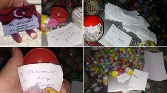 te yandan birka Mslman gen tarafndan, yardm poetleriyle birlikte datlan kartvizitlere karn "Hz. Muhammed (SAV) seni seviyor" notunun yazdld katlarn depremzede ailelere ve ocuklara ulatrld haberi sevindirdi.