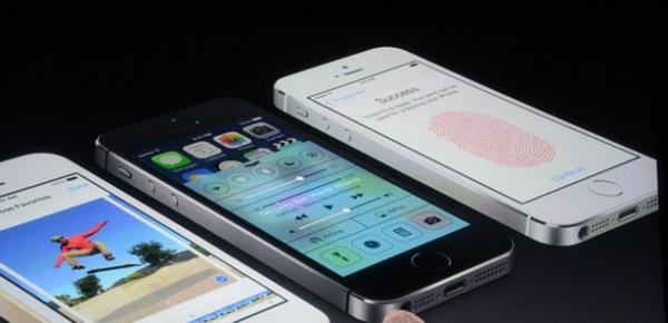 Apple, dn akam San Francisco ehrinde TS 20 itibariyle  yapt tantm etkinlii ile iki yeni modelini tantt. Apple'n tantt  cihazlardan biri deiik renklerde ve plastik kasasyla dikkat eken Iphone 5C.  Tantlan dier cihaz ise birok farkl zellii ile Iphone 5S.