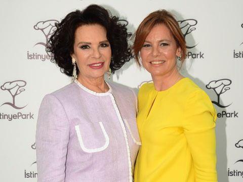 TYLER DKEN DKEN TRAF!    Kz kansere yakalandnda korkuya kapldn belirten Koyiit, "Allah kimseyi evladyla snamasn. Byk bir isyand benim iin. O dnemde, 'neden evladma, neden bana deil' diye isyanlar ettim.