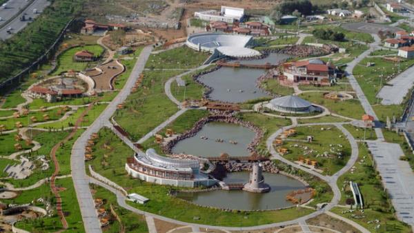 En byk park: Bayrampaa ehir Park