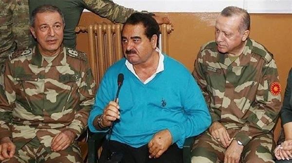 Ben sizin dostunuz muyum?  <br>  Sahnede "Haydi Syle" arksn seslendiren brahim Tatlses, Erdoan'a "Ben sizin dostunuz muyum?" diye sormutu.