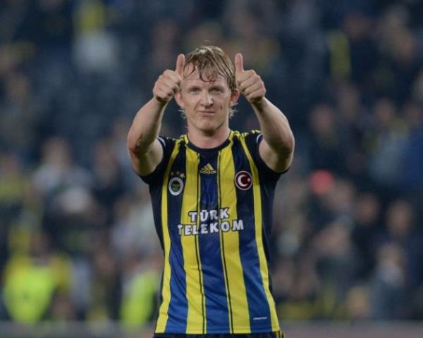 <p><b>Dirk Kuyt</b></p>  <p>Yllk Maa: 2.850.000 euro</p>