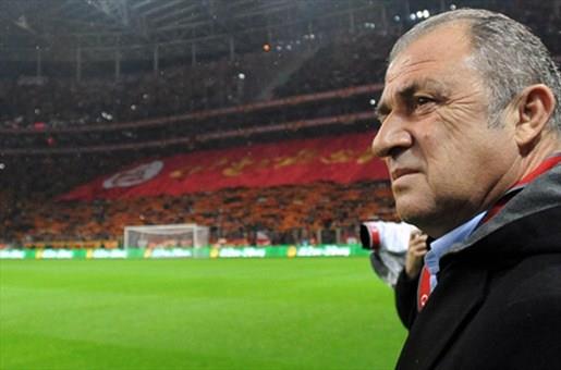 Fatih Terim, Galatasaray'da forma giydii gnlerden, Fiorentina yllarna ve yeniden Galatasaray'da teknik direktrle gemesine kadar birok soruyu yantlad.