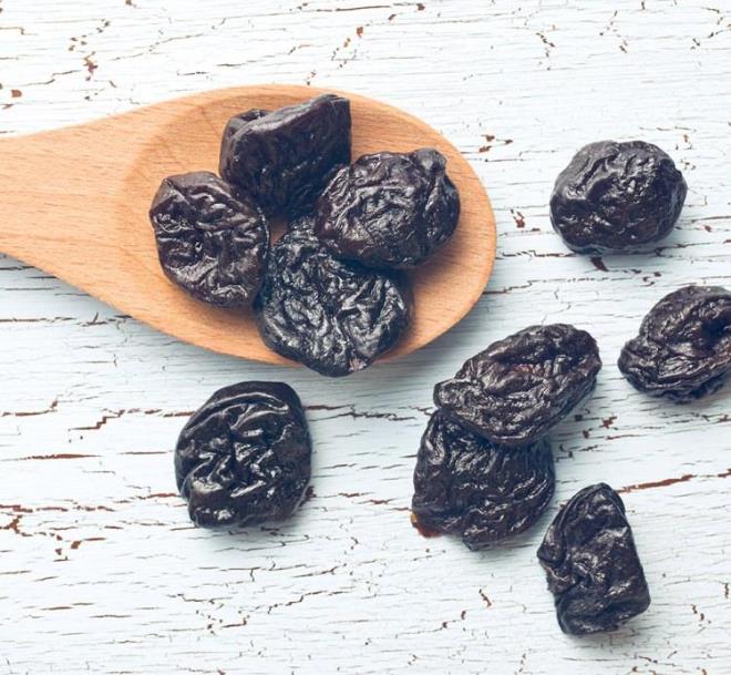 KURU ERK    Yalanma kart etkili bir besindir. erdii yksek antioksidan ve vitaminler bakmndan vcudu yeniler. Kansere kar bakl glendirir.