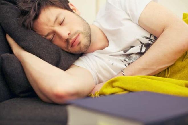 Gnn kalan ksm daha verimli geirmek iin len uyunmas gerekir.     Kronik hastal olupta oru tutabilenler zellikle bu uykuyu dikkate almalar gerekir.