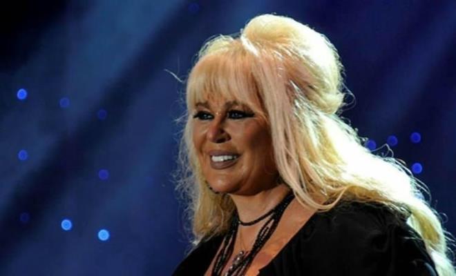 Borderline kiilik bozukluu ya da dier adyla snrda kiilik bozukluu bireyin kendisi ve bakalar hakknda dnme ve hissetme eklini etkileyen ve gnlk yaamda sorunlara neden olan bir akl sal bozukluudur.