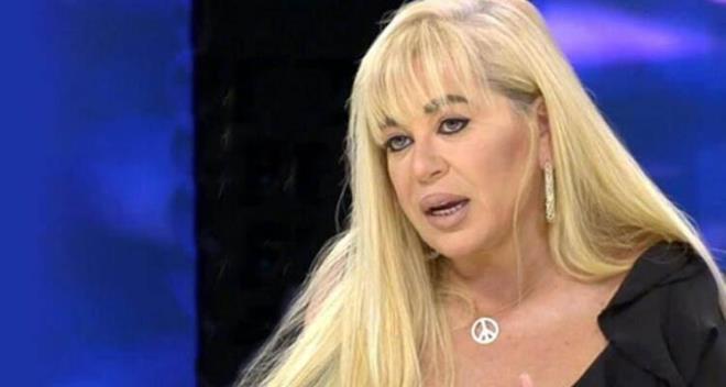 Kiilik bozukluu hastalyla mcadele ettiini syleyen Zerrin zer, Instagram hesabndan yapt paylamda